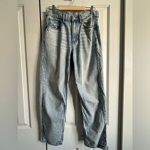 American Eagle size 2 905 boyfriend jeans